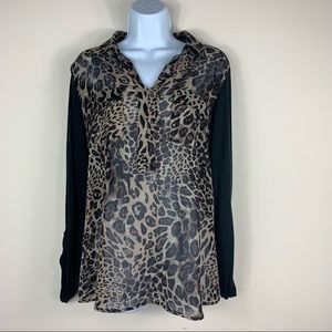Peck & Peck woman's V-neck blouse.  Medium. Leopard print